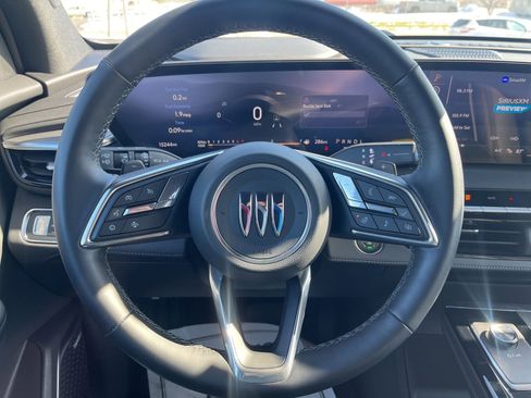 Used 2025 Buick Enclave Preferred image 27