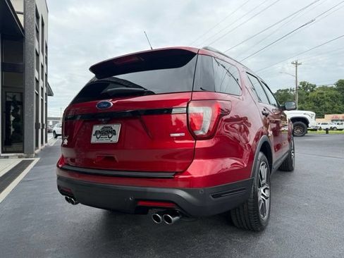 Used 2018 Ford Explorer Sport AWD/4WD image 2