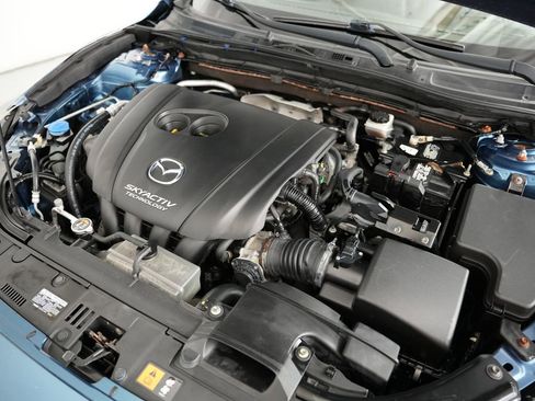 Used 2017 MAZDA MAZDA3 Grand Touring image 50