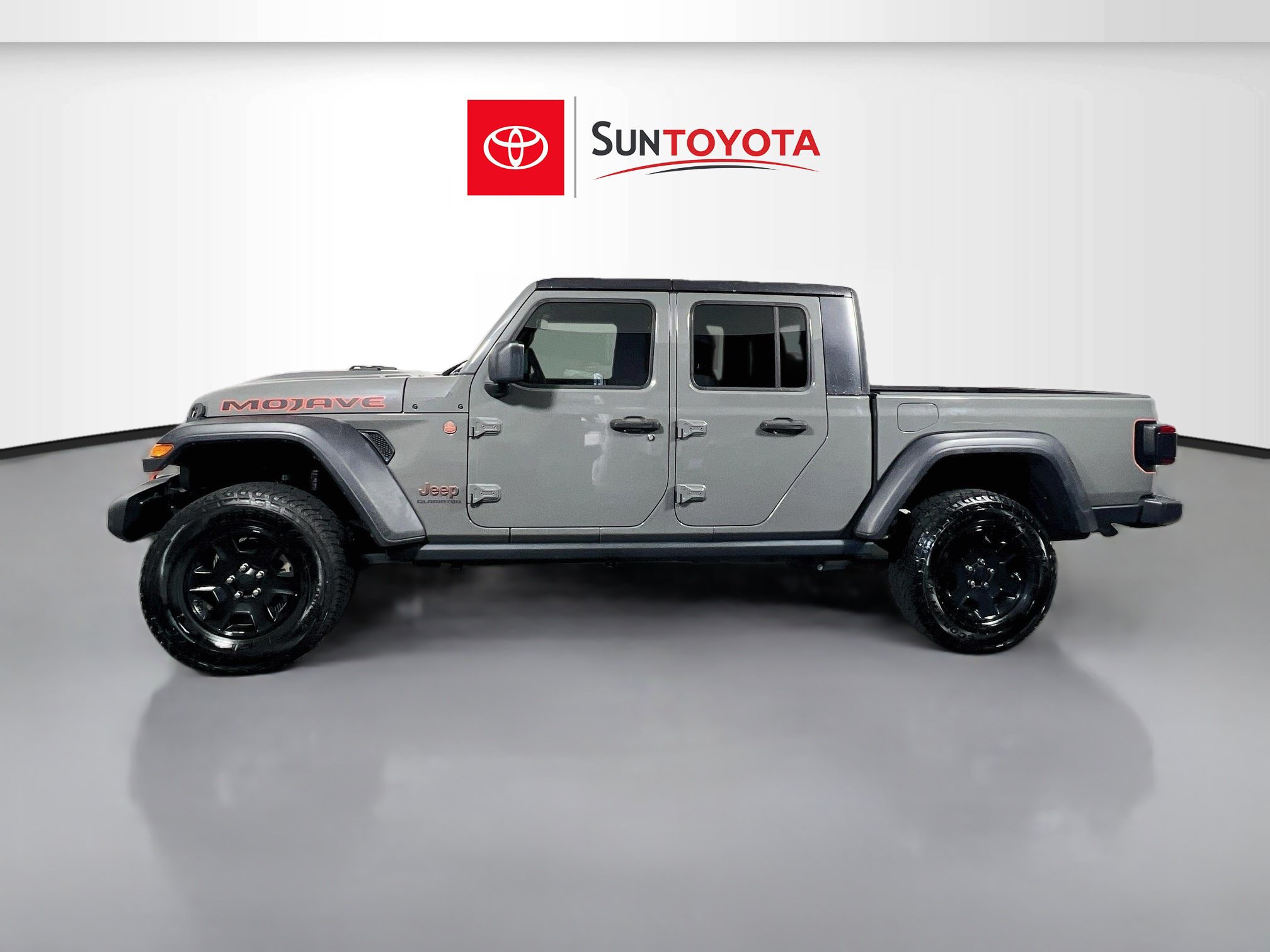 Used 2020 Jeep Gladiator Mojave AWD/4WD image 7