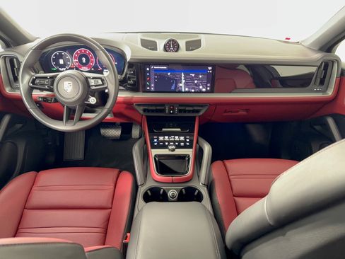 Certified 2026 Porsche Cayenne Coupe AWD/4WD image 17