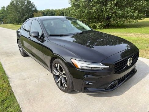 Used 2024 Volvo S60 B5 Core AWD/4WD image 3