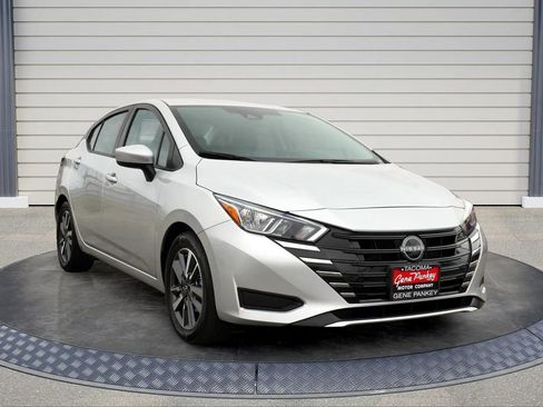 Used 2023 Nissan Versa SV FWD image 1