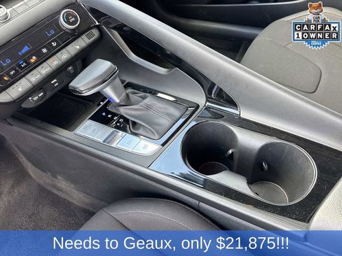 Used 2025 Hyundai Elantra SEL FWD image 46
