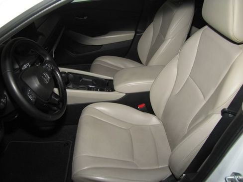 Used 2024 Honda Accord EX-L image 9