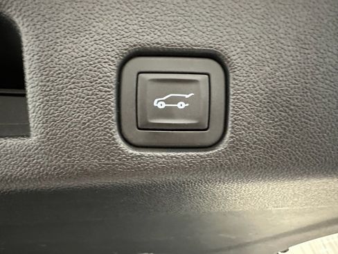 Certified 2025 Buick Enclave Sport Touring image 14