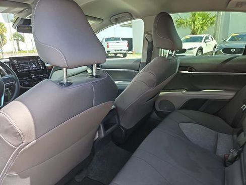 Used 2022 Toyota Camry LE image 12