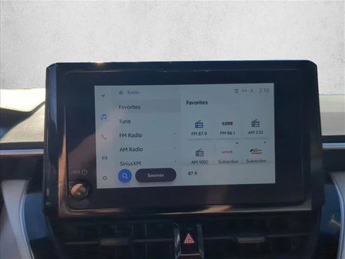 Used 2023 Toyota Corolla SE image 18