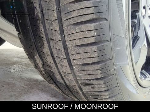 Certified 2022 Ford Explorer ST-Line w/ Class IV Trailer Tow Package image 11