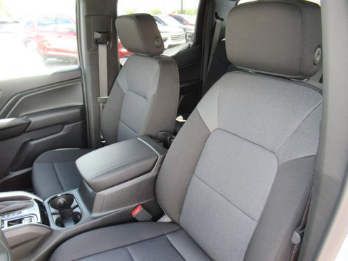 New 2026 Chevrolet Colorado W/T w/ WT Custom Package RWD image 17