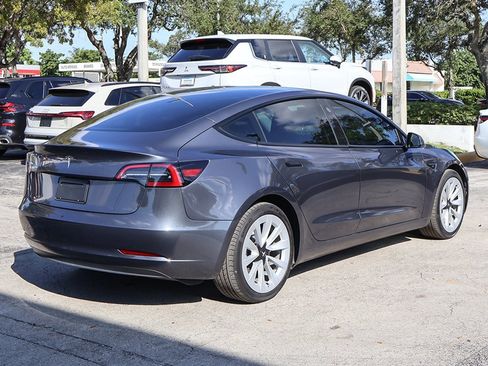 Used 2023 Tesla Model 3 Standard Range image 10