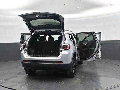 New 2026 Jeep Compass Latitude AWD/4WD image 47