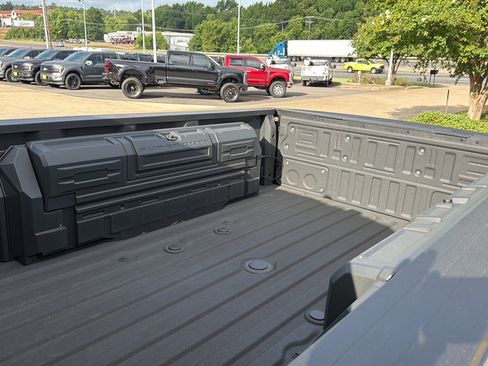 Used 2025 Ford F450 XLT w/ 360-Degree Camera Package AWD/4WD image 7