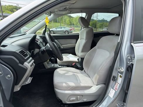 Used 2016 Subaru Forester 2.5i Premium AWD/4WD image 12