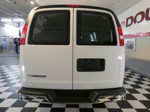Used 2023 Chevrolet Express 2500 w/ Driver Convenience Package image 5