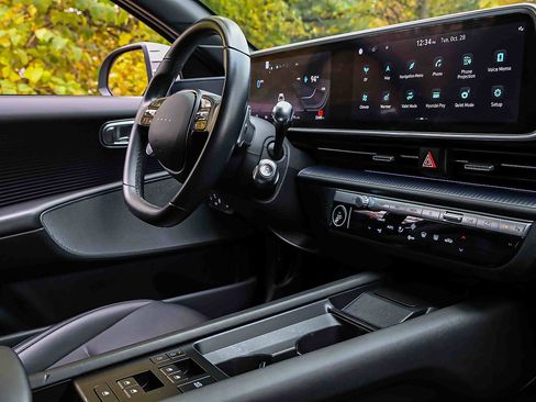 Used 2023 Hyundai Ioniq 6 SEL image 27