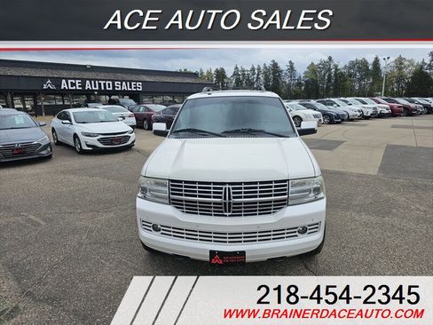 Used 2012 Lincoln Navigator L 4WD image 5