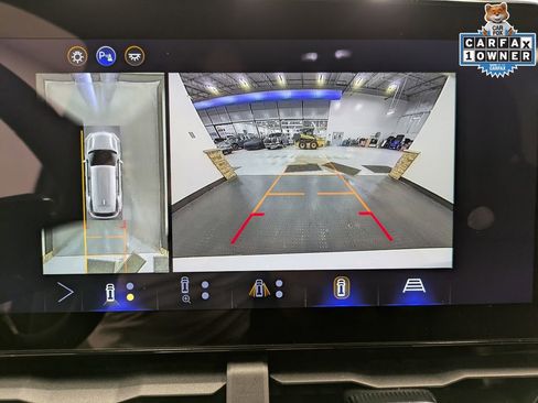 Used 2026 Chevrolet Equinox LT w/ Convenience Package II image 12