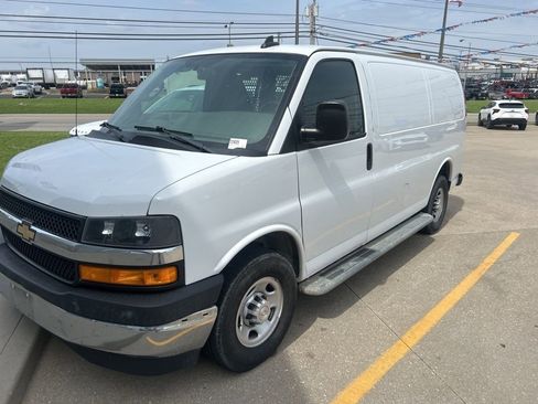 Used 2020 Chevrolet Express 2500 w/ Driver Convenience Package image 1
