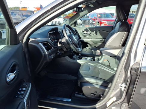Used 2019 Jeep Cherokee High Altitude image 10