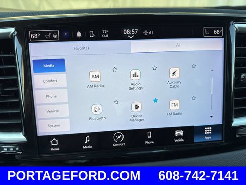 Used 2023 Chrysler Pacifica Touring-L FWD image 16