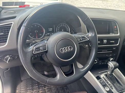 Used 2017 Audi Q5 2.0T Premium Plus w/ Technology Package AWD/4WD image 21