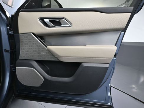 Used 2020 Land Rover Range Rover Velar R-Dynamic S image 48
