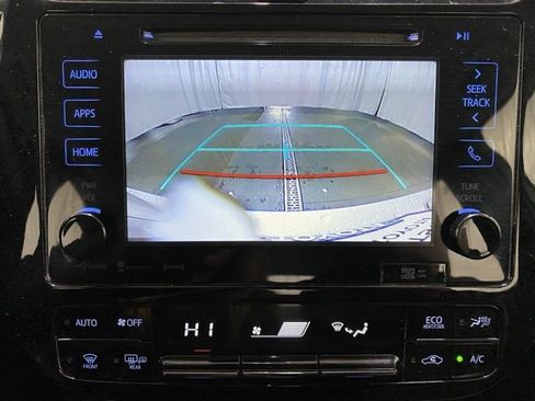 Certified 2016 Toyota Prius Three Touring image 18