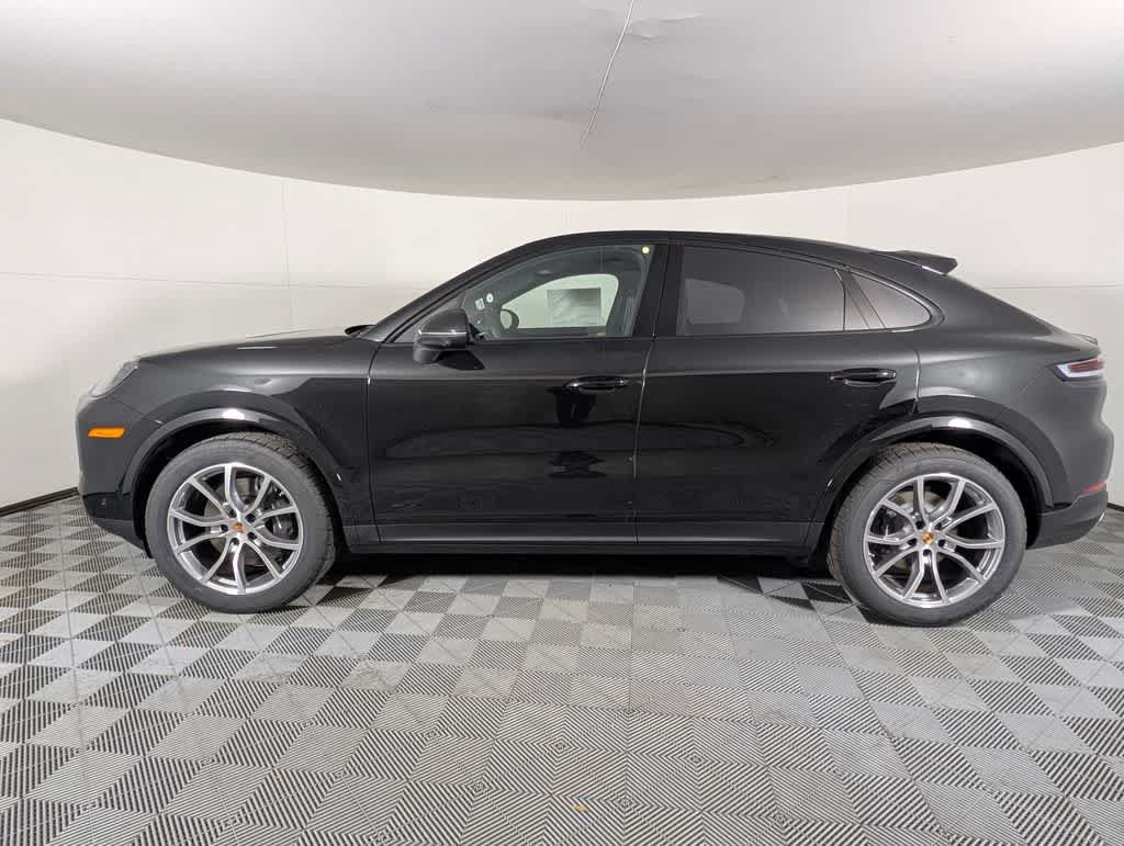 Used 2026 Porsche Cayenne Coupe AWD/4WD image 2