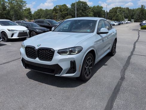 Used 2024 BMW X4 xDrive30i w/ Premium Package AWD/4WD image 2