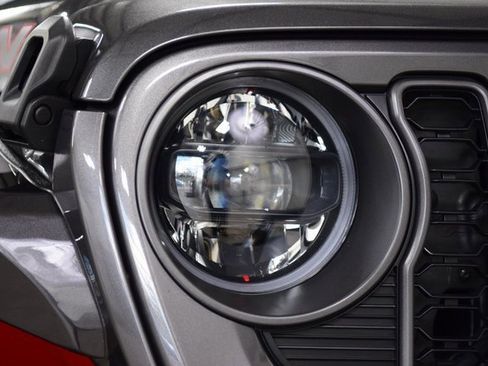 Used 2024 Jeep Wrangler Unlimited Rubicon w/ Convenience Group image 10