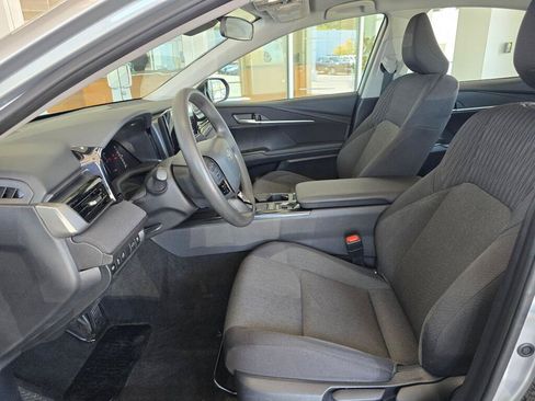 Used 2025 Toyota Camry LE FWD image 18
