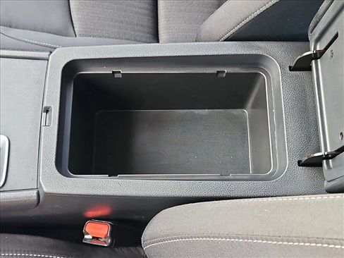 Used 2025 Nissan Altima 2.5 SV image 15