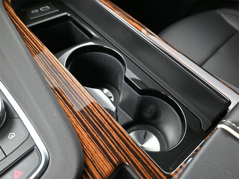 Used 2023 Cadillac Escalade Luxury image 27