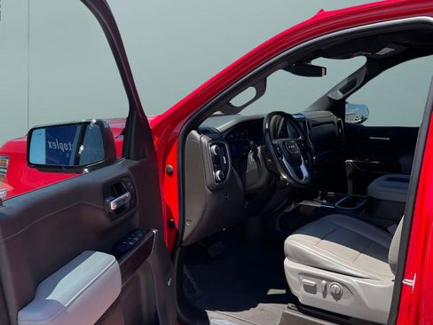 Used 2020 GMC Sierra 1500 SLT RWD image 11
