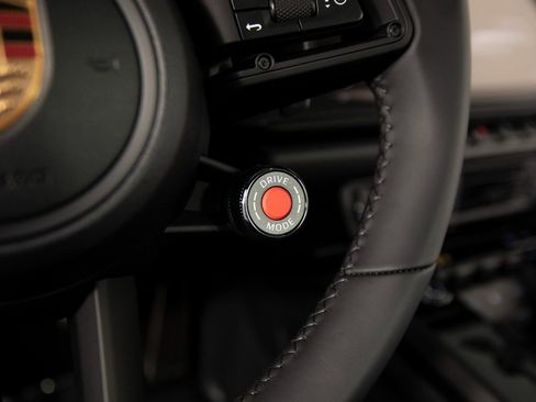 New 2026 Porsche 911 Carrera image 25