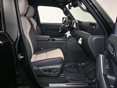 New 2026 Lexus GX 550 AWD/4WD image 11