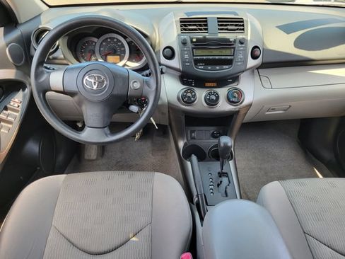 Used 2009 Toyota RAV4 2WD w/ Base L4 Extra Value Pkg image 6
