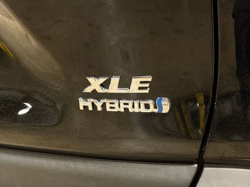 Used 2023 Toyota RAV4 XLE w/ XLE Grade Weather Package AWD/4WD image 27