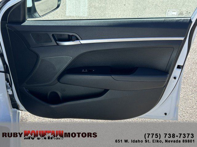 Used 2019 Hyundai Elantra SE w/ Cargo Package FWD image 23