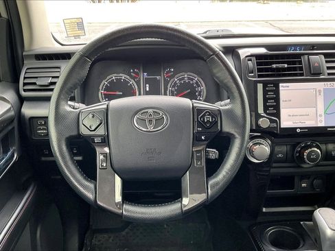 Used 2023 Toyota 4Runner TRD Off-Road Premium image 5