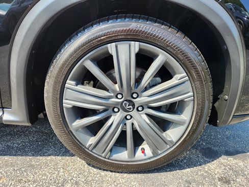 Used 2020 INFINITI QX50 Essential w/ Edition 30 Package AWD/4WD image 7