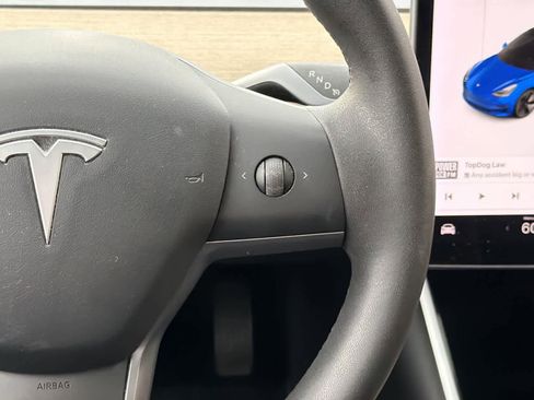 Used 2020 Tesla Model 3 Standard Range Plus image 13