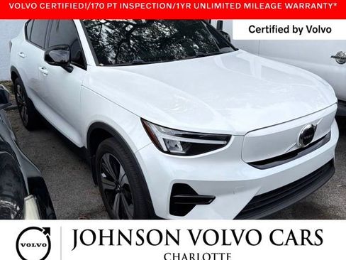 Used 2023 Volvo C40 Recharge Core image 1