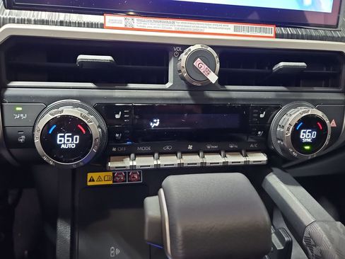 New 2026 Toyota 4Runner 4WD image 22