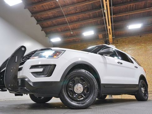 Used 2016 Ford Explorer 4WD Police Interceptor image 3