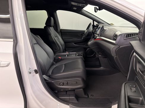 Certified 2025 Honda Odyssey Sport-L image 30