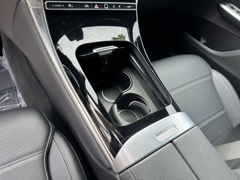 Certified 2025 Mercedes-Benz GLC 300 image 14