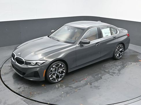 New 2026 BMW 330i Sedan w/ Premium Package RWD image 34
