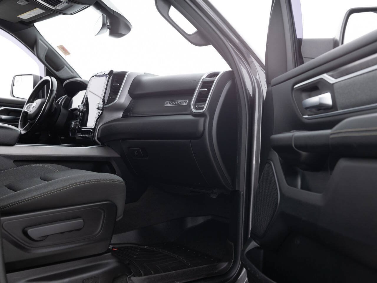 Used 2021 RAM 1500 Big Horn AWD/4WD image 32